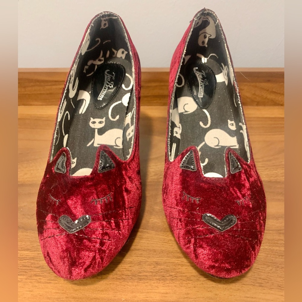 Fabulous Fun Joe Browns Couture Cat Shoes Size 9 Burgundy - Great For Halloween